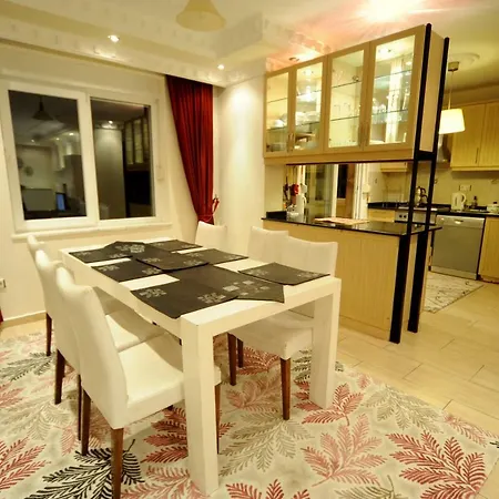 Lux Mustakil 2 Villa