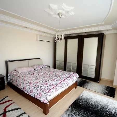 Lux Mustakil 2 * ألانيا